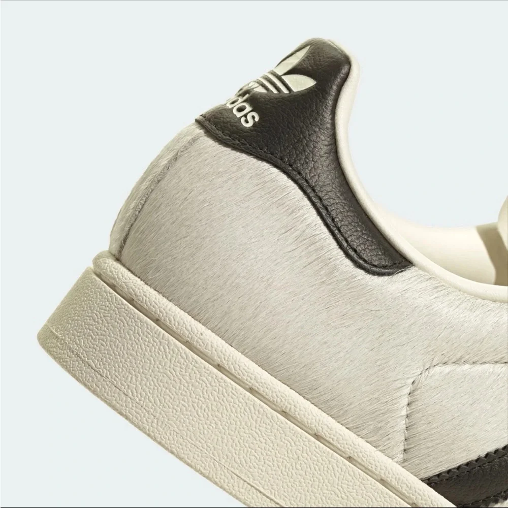 adidas Originals Superstar 2 Ponyhair JQ7418
Off White / Core Black / Off White_8